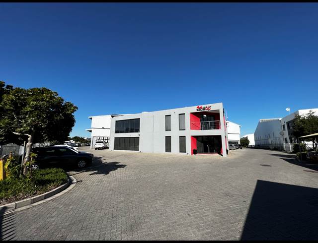 3,938M² WAREHOUSE TO LET IN AIRPORT INDUSTRIA
