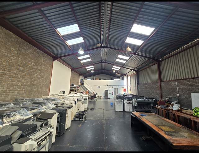 360M² WAREHOUSE TO LET IN ANDERBOLT