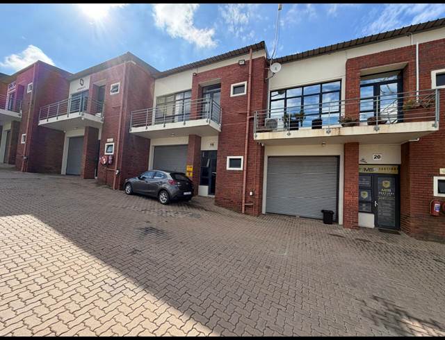 190M² WAREHOUSE TO LET IN TUNNEY