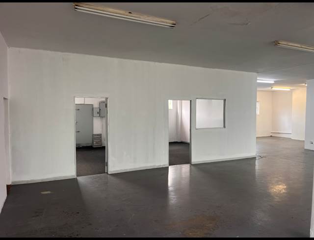 215M² RETAIL TO LET IN GLENHAZEL
