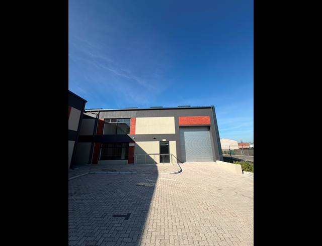 866M² WAREHOUSE TO LET IN FISANTEKRAAL INDUSTRIAL
