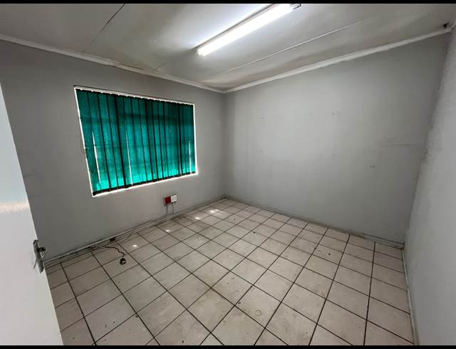 628M² WAREHOUSE TO LET IN NEW ERA