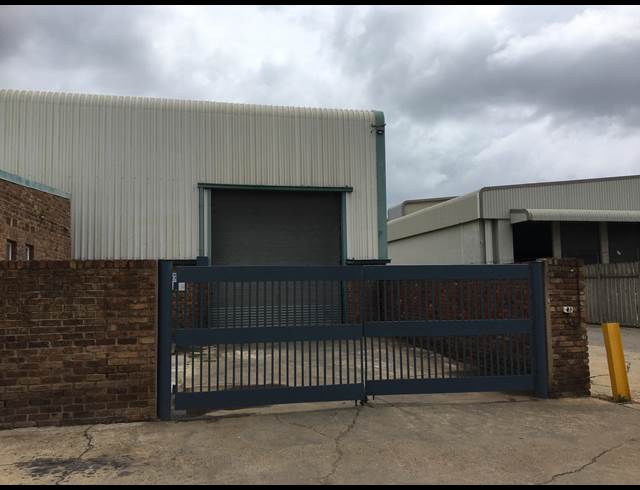 602M² WAREHOUSE TO LET IN JET PARK