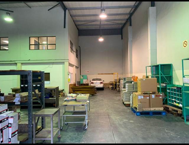 633M² WAREHOUSE TO LET IN RIVERHORSE VALLEY