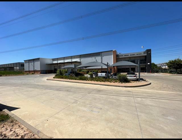 3,816M² WAREHOUSE TO LET IN GOSFORTH PARK