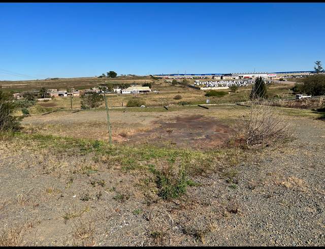 5,000M² INDUSTRIAL YARD TO LET IN CAMPERDOWN