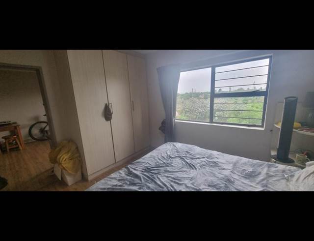 1 BEDROOM PROPERTY TO RENT IN DIE BULT
