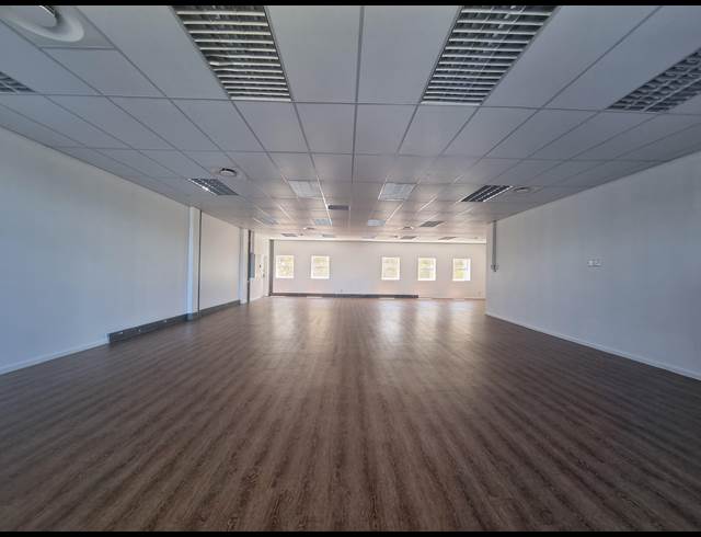 147M² OFFICE TO LET IN TYGER VALLEY