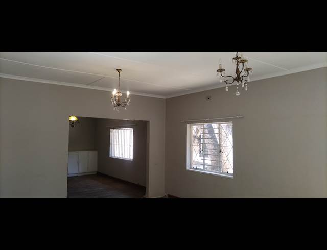171M² OFFICE TO LET IN NELSPRUIT CENTRAL