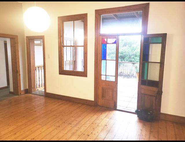 4 bed property to rent in WOODSTOCK