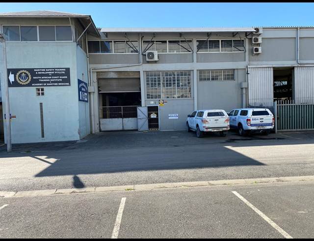 1,878M² WAREHOUSE TO LET IN PAARDEN EILAND