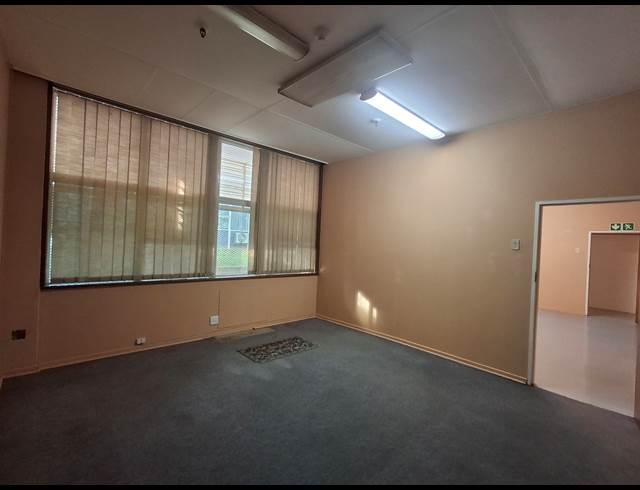 1,200M² WAREHOUSE TO LET IN WILSONIA