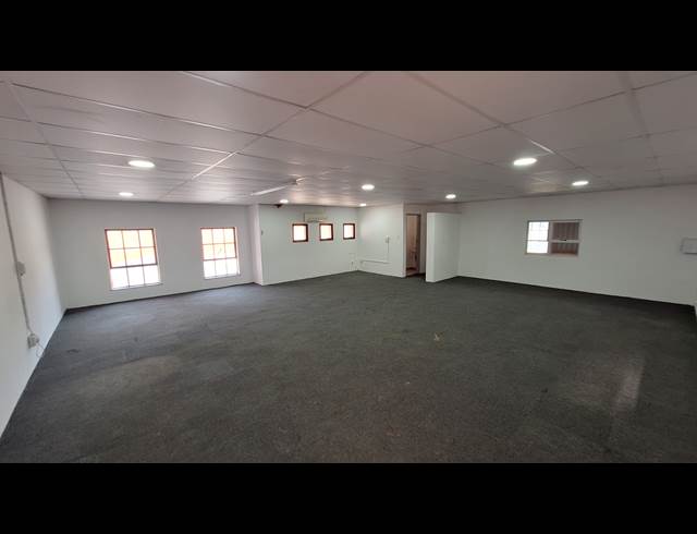 525M² WAREHOUSE TO LET IN STRIJDOMPARK