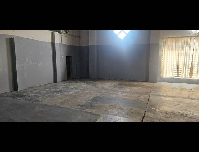 640M² WAREHOUSE TO LET IN PHOENIX INDUSTRIAL