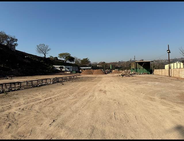 18,000M² INDUSTRIAL YARD TO LET IN MARIANN INDUSTRIAL PARK