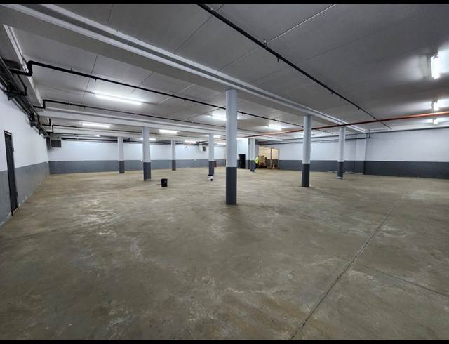 3,000M² WAREHOUSE TO LET IN BENROSE