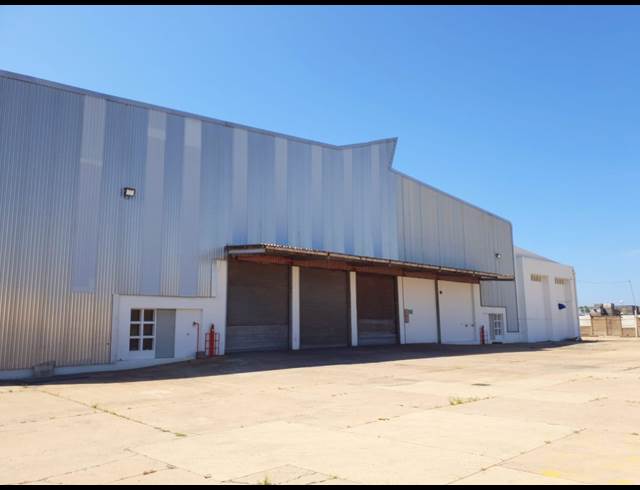6,136M² WAREHOUSE TO LET IN PROSPECTON INDUSTRIAL