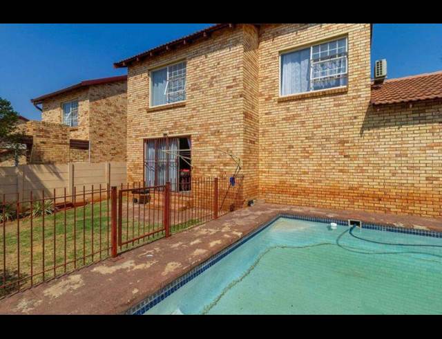 3 BEDROOM DUPLEX RENTED IN ALLEN'S NEK