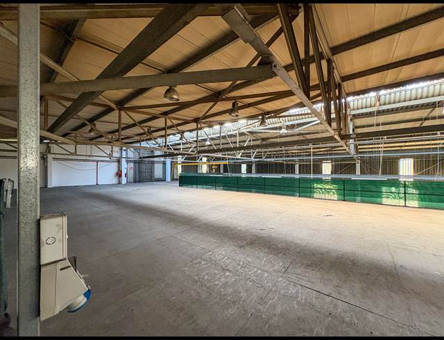 2,770M² WAREHOUSE TO LET IN WESTMEAD