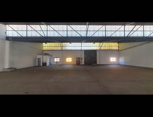 727M² WAREHOUSE TO LET IN AIRPORT INDUSTRIA