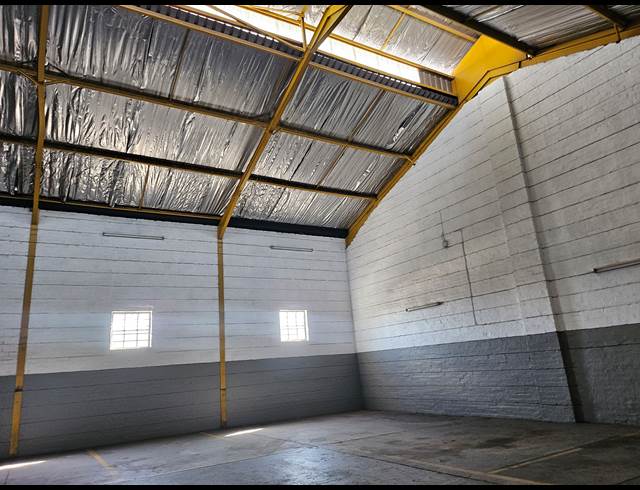 319M² WAREHOUSE TO LET IN SILVERTON