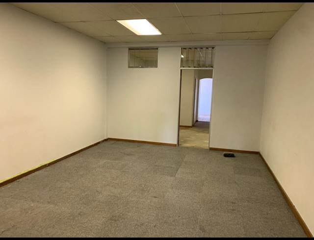 255M² OFFICE TO LET IN STRIJDOMPARK