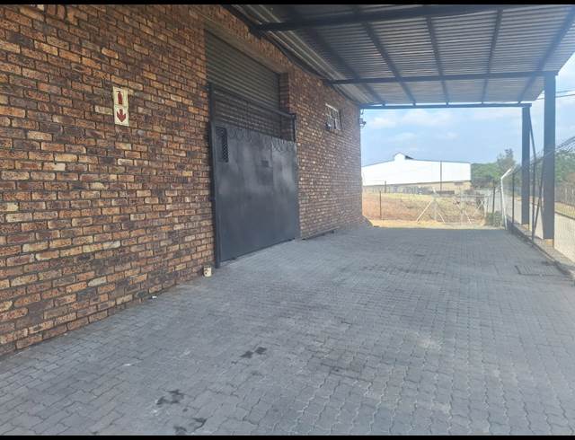 380M² WAREHOUSE TO LET IN NELSPRUIT INDUSTRIAL