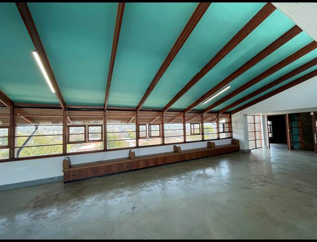 308.50M² OFFICE TO LET IN PARKHURST