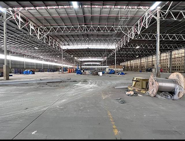 52,400M² WAREHOUSE TO LET IN ELANDSFONTEIN