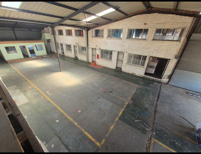 650M² WAREHOUSE TO LET IN WADEVILLE