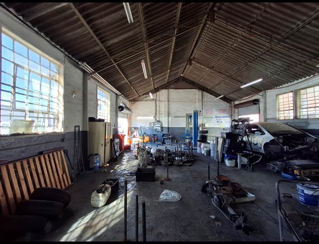 144M² WORKSHOP TO LET IN WOODBROOK