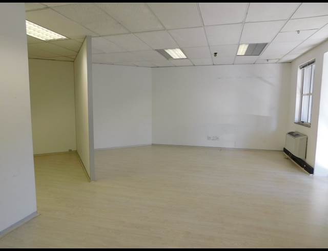 107M² OFFICE TO LET IN ILLOVO