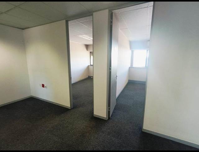 BUSINESS PROPERTY TO RENT IN RANDJESPARK
