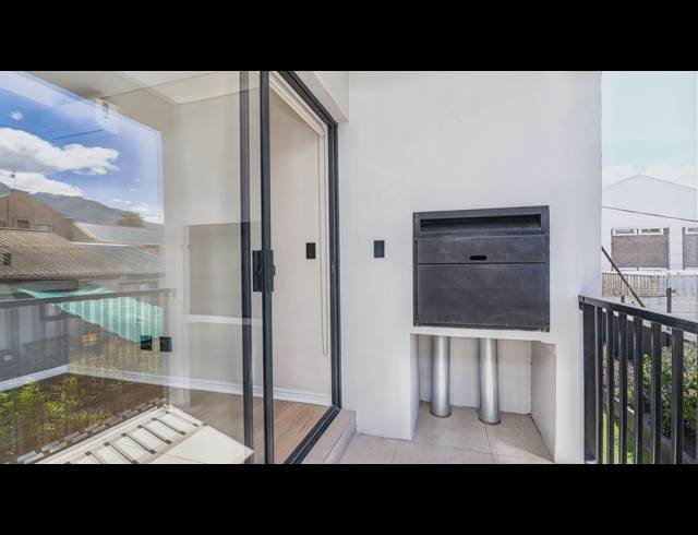 1 BEDROOM APARTMENT TO LET IN GEORGE SOUTH