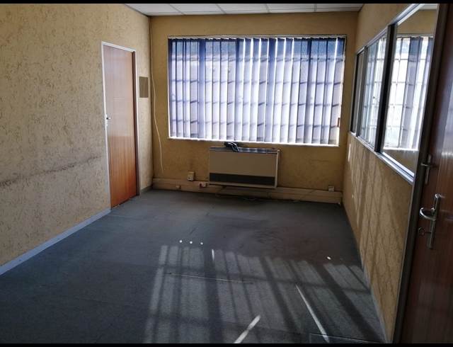 170M² OFFICE RENTED IN REUVEN