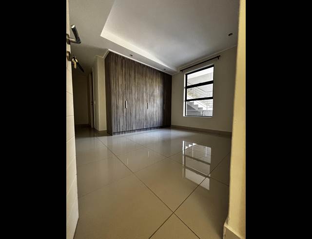 2 BEDROOM APARTMENT TO LET IN PARKMORE