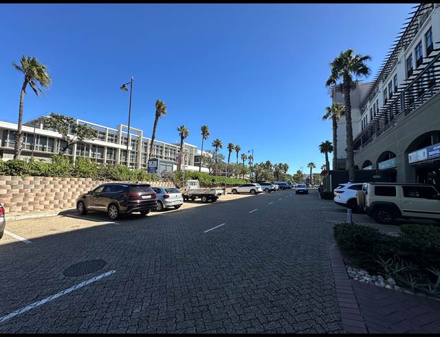 138M² BUSINESS TO LET IN CENTURY CITY