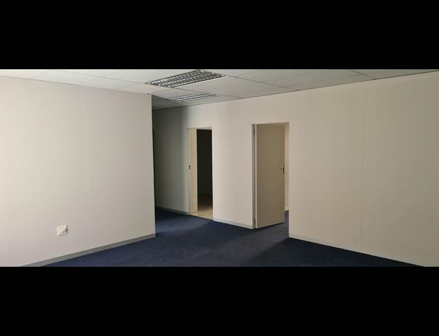 1,430M² OFFICE TO LET IN NELSPRUIT CENTRAL