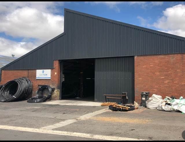1,235M² WAREHOUSE TO LET IN BELLVILLE CENTRAL