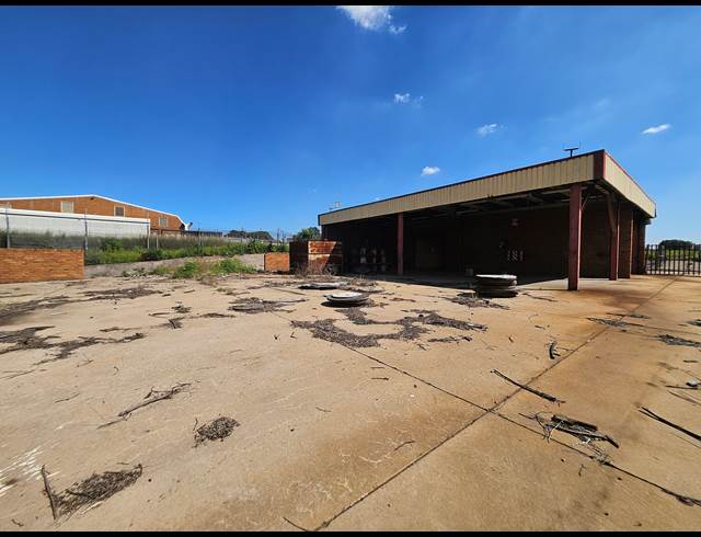 7,000M² VACANT LAND TO LET IN ROSSLYN