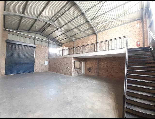 191M² WAREHOUSE TO LET IN LASER PARK