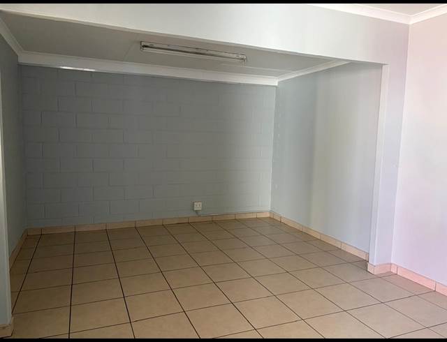 200M² WAREHOUSE TO LET IN ALBERTON NORTH