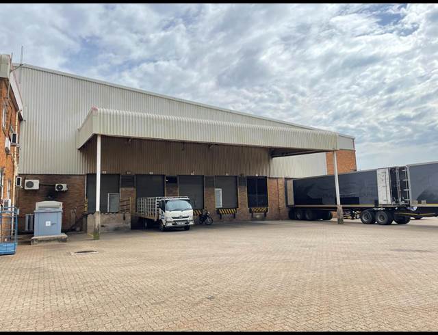 19,294M² WAREHOUSE TO LET IN JET PARK