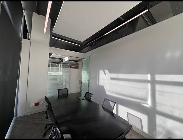 290M² OFFICE TO LET IN CLAREMONT