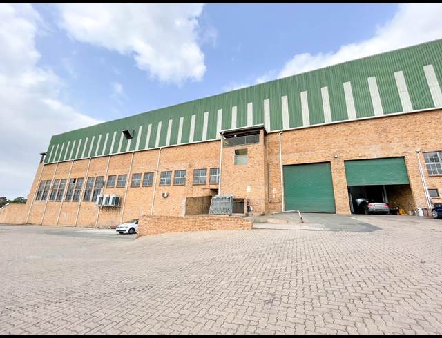 2,400M² WAREHOUSE TO LET IN WESTMEAD