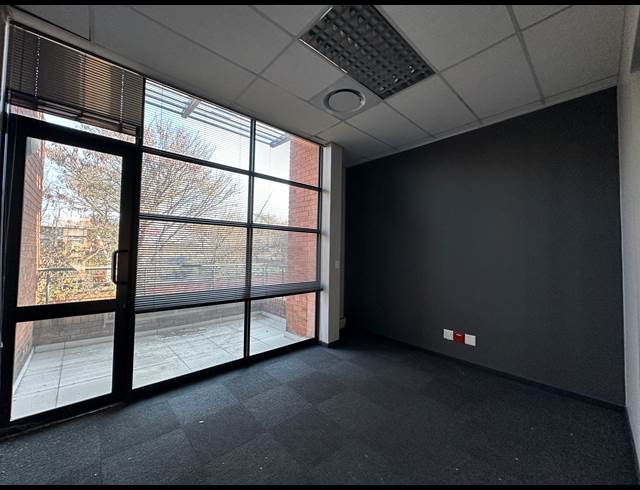 233.30M² OFFICE TO LET IN HIGHVELD TECHNOPARK