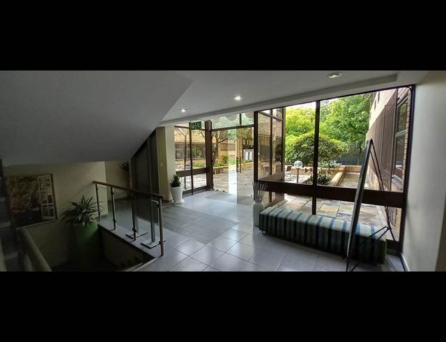 105M² OFFICE TO LET IN LONEHILL