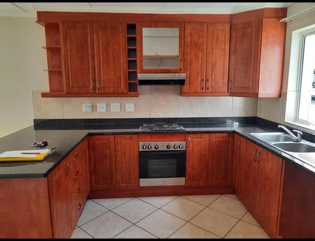 2 BEDROOM PROPERTY TO RENT IN VANDERBIJLPARK SE 10