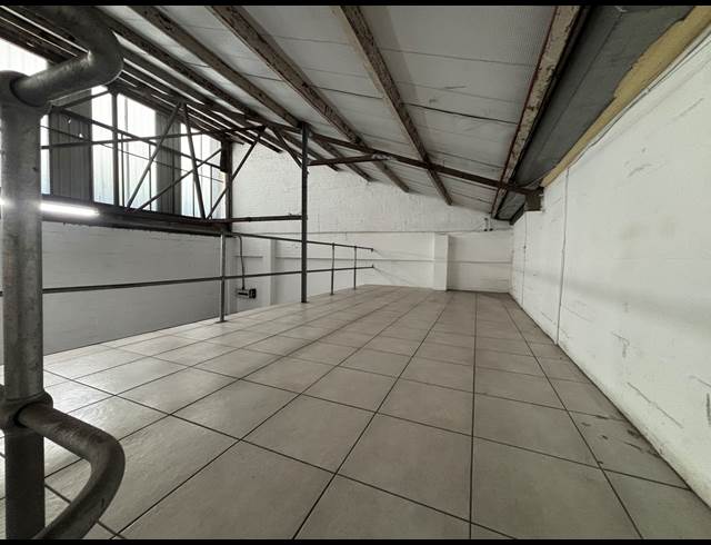 245M² WAREHOUSE TO LET IN EPPING INDUSTRIAL