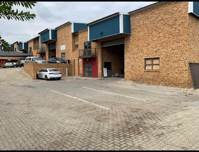 496M² WAREHOUSE RENTED IN LASER PARK
